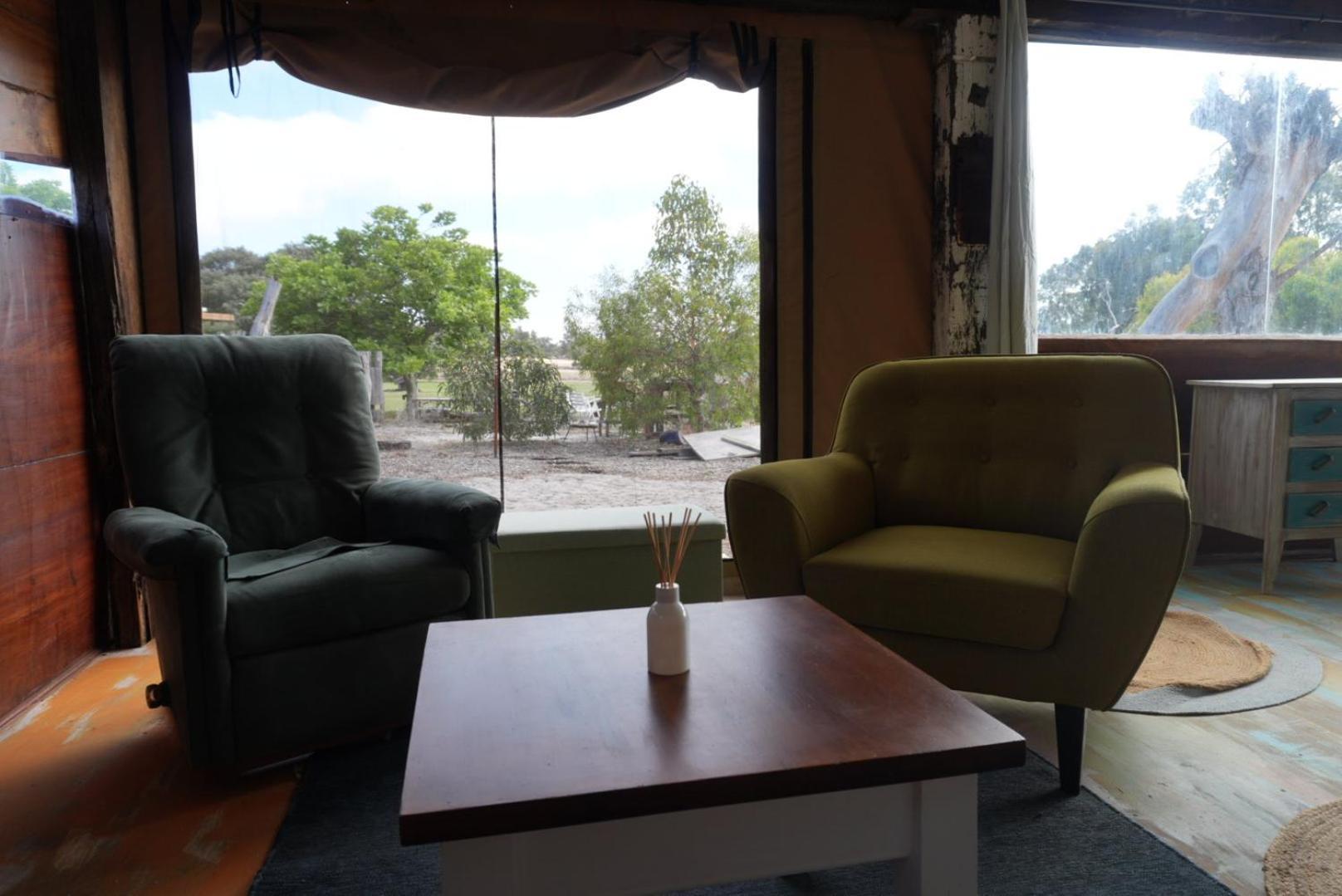 Silversprings Spa Retreat Pet Friendly Cottages And Glampings Metricup Экстерьер фото